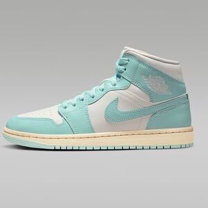 Air Jordan Mid 1